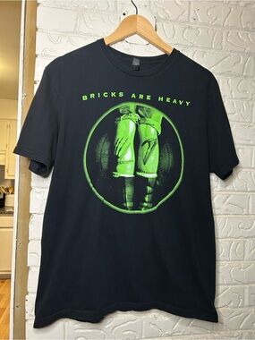 L7 - Bricks Are Heavy 30th Anniversay Tour Shirt - Size Large